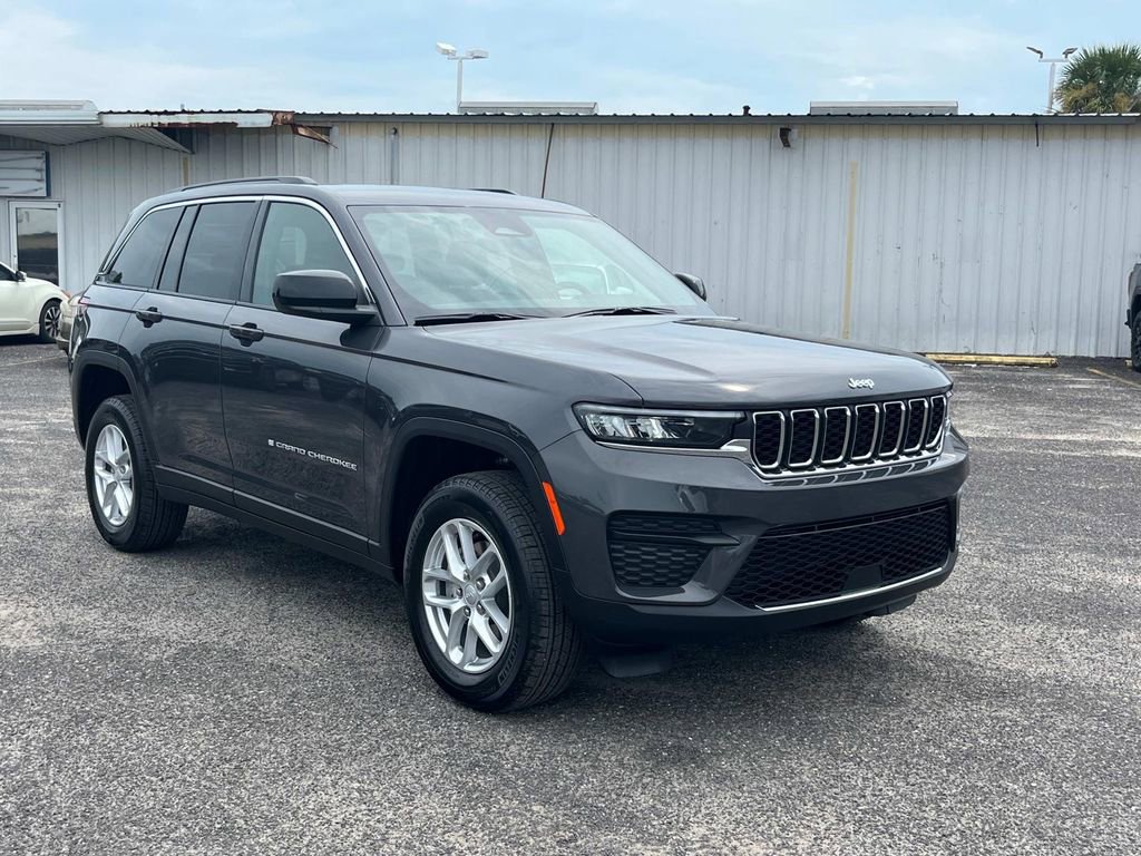 New 2025 Jeep Grand Cherokee Laredo X w/ Luxury Tech Group I image 7