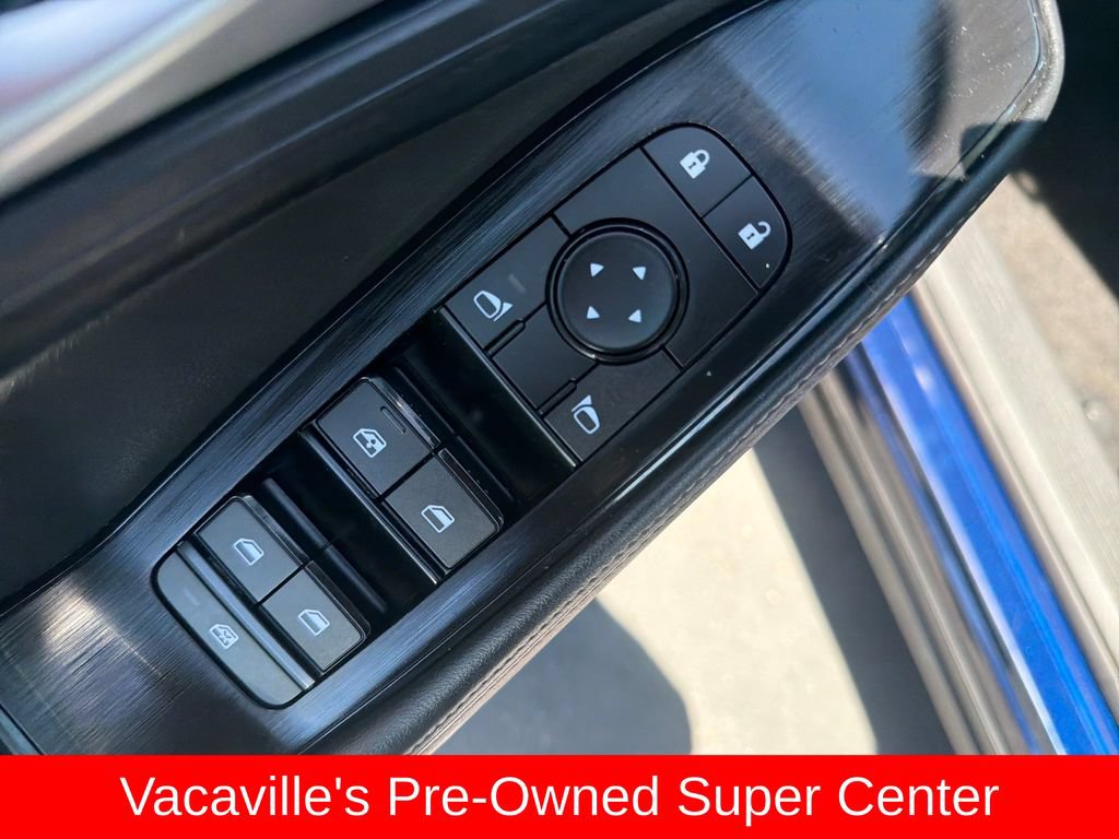 Used 2025 Nissan Rogue SV FWD image 11