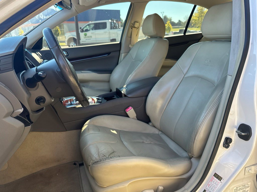 Used 2010 INFINITI G37 Journey w/ Premium Pkg RWD image 5