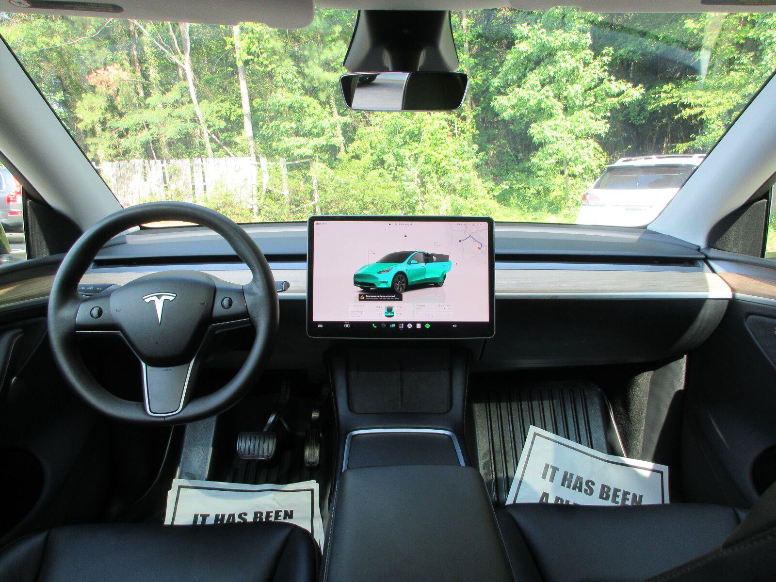 Used 2025 Tesla Model Y Long Range AWD/4WD image 13