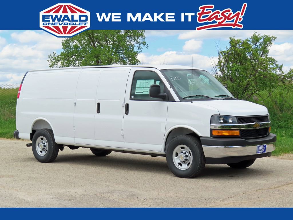 New 2026 Chevrolet Express 3500 Extended w/ Driver Convenience Package