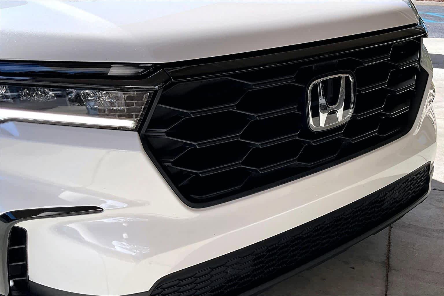 Certified 2025 Honda Pilot Sport image 61