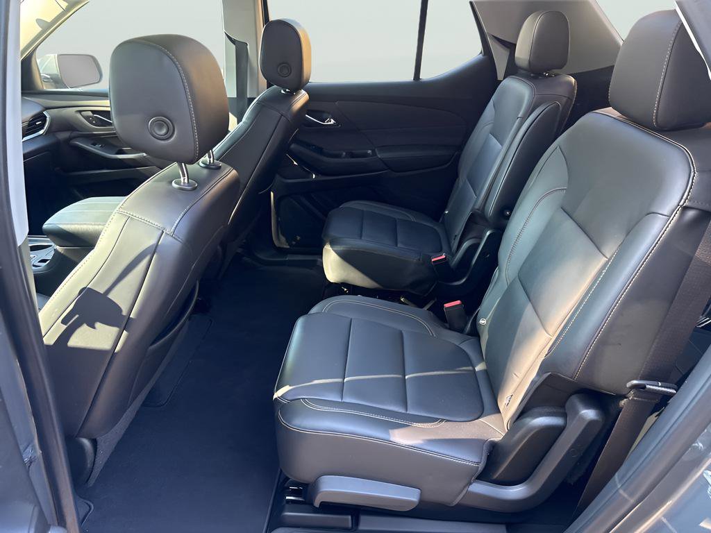 Used 2021 Chevrolet Traverse LT w/ LT Premium Package AWD/4WD image 9