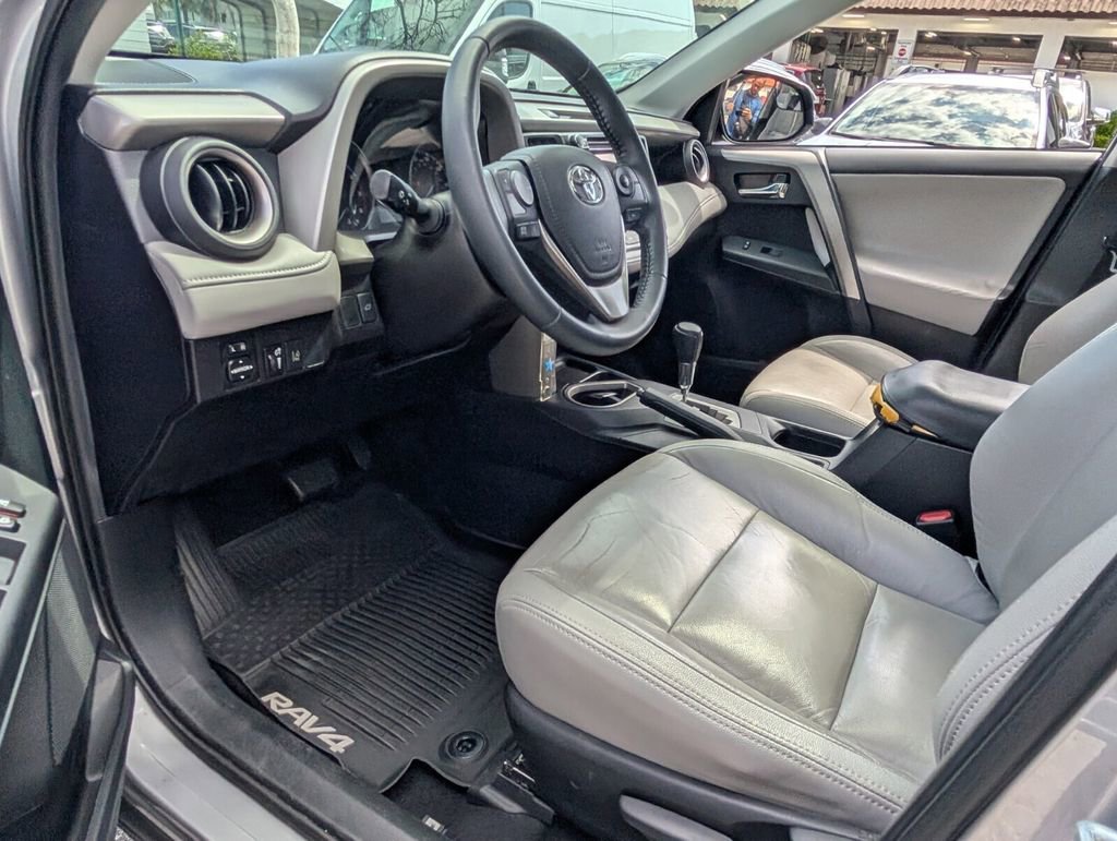 Used 2017 Toyota RAV4 XLE w/ Plus Special Value Package FWD image 11