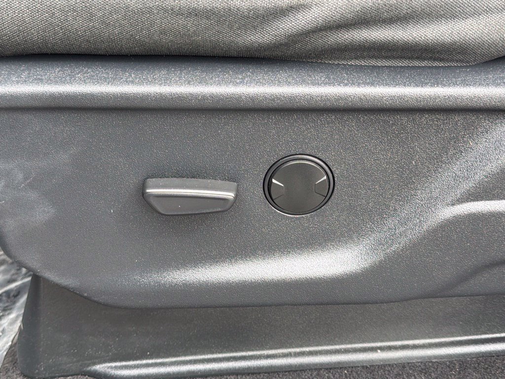 Certified 2023 Ford F150 Lightning XLT AWD/4WD image 25