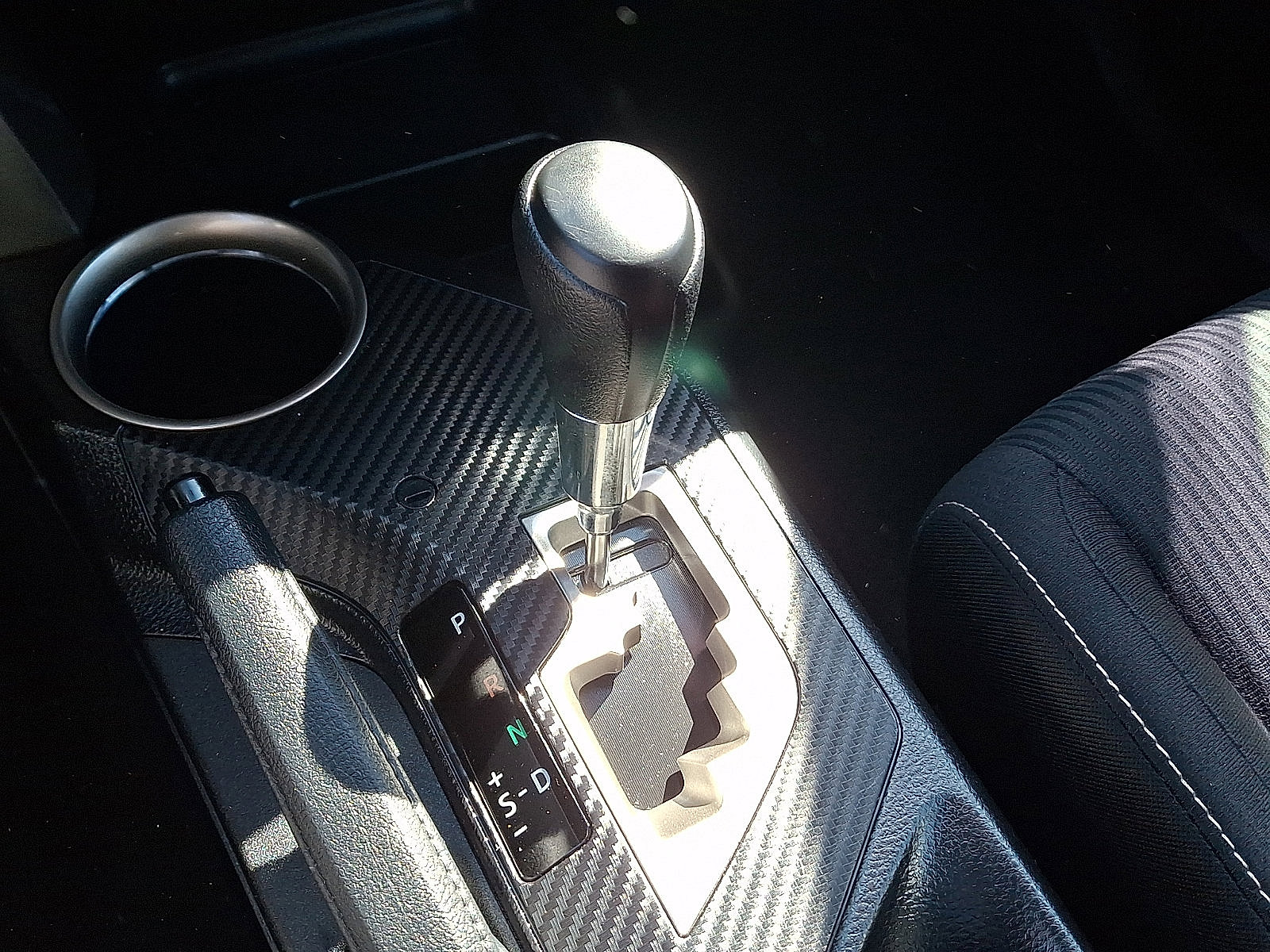 Used 2014 Toyota RAV4 XLE image 15