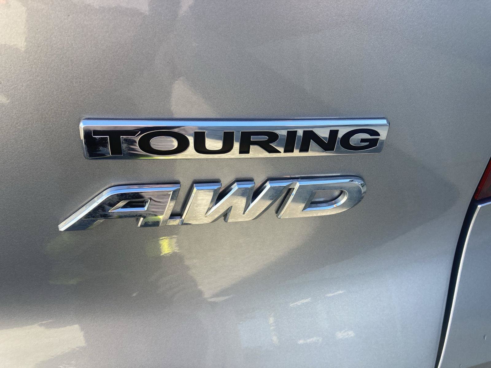 Used 2019 Honda Pilot Touring image 8