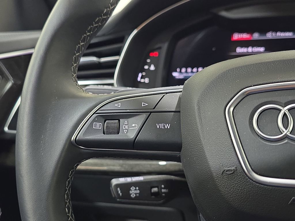 Used 2025 Audi Q8 Prestige w/ Prestige Package image 18
