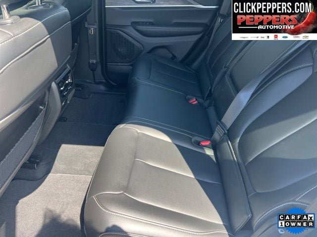 Used 2025 Jeep Grand Cherokee Limited w/ Black Appearance Package AWD/4WD image 14