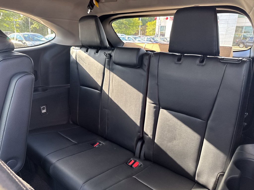 New 2026 Toyota Highlander Platinum AWD/4WD image 37