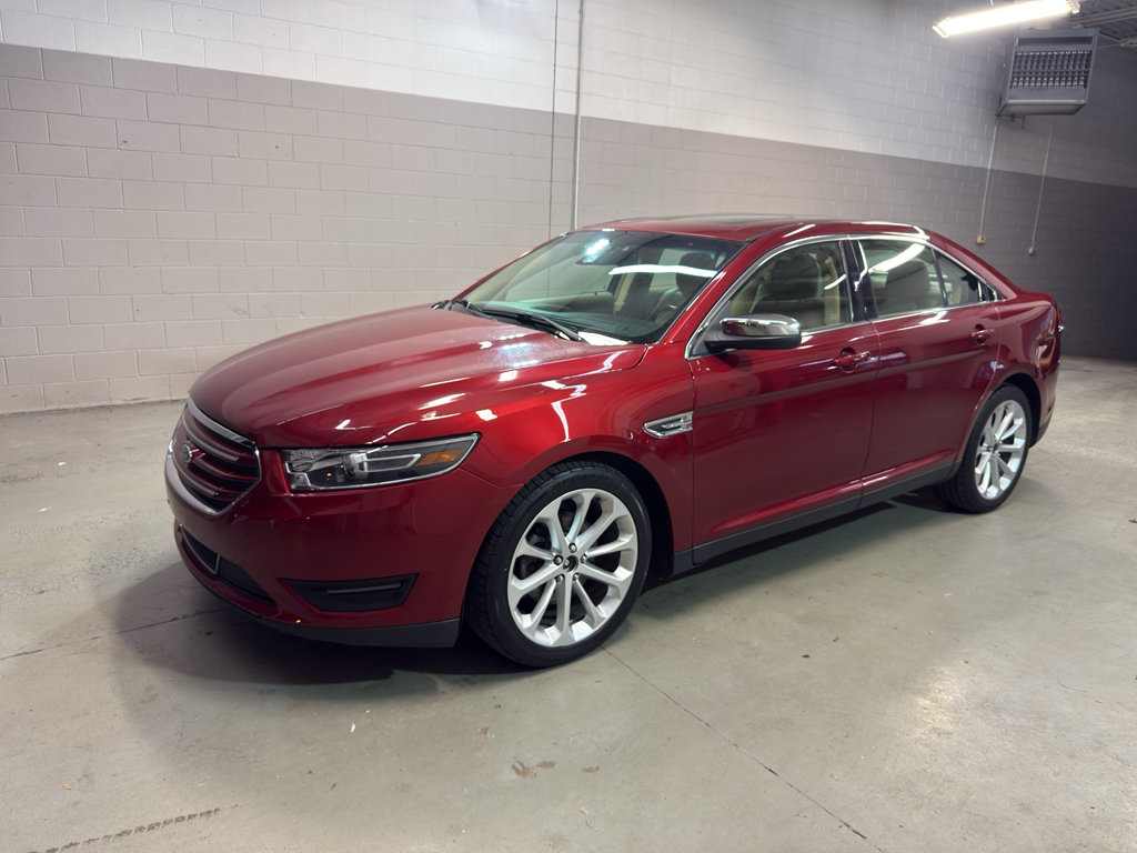 Used 2018 Ford Taurus Limited AWD/4WD image 3