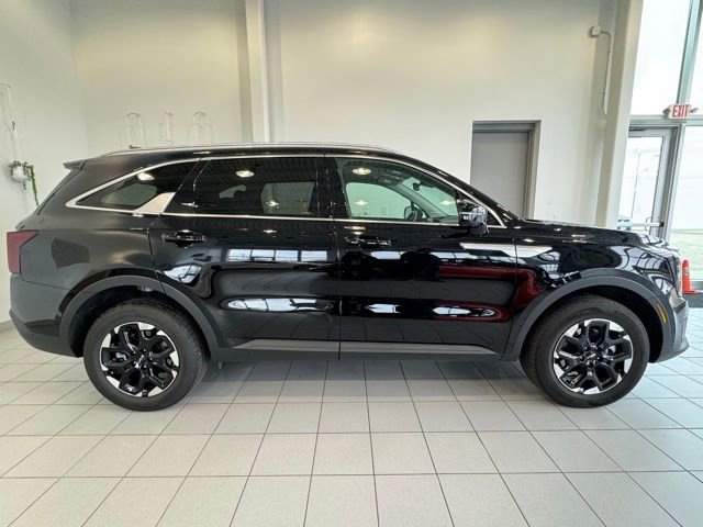 Used 2025 Kia Sorento S image 37