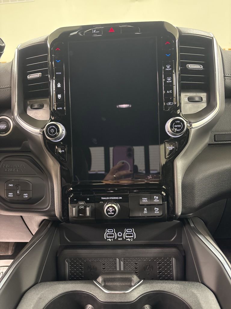 New 2026 RAM 3500 Laramie w/ Sport Appearance Package AWD/4WD image 13