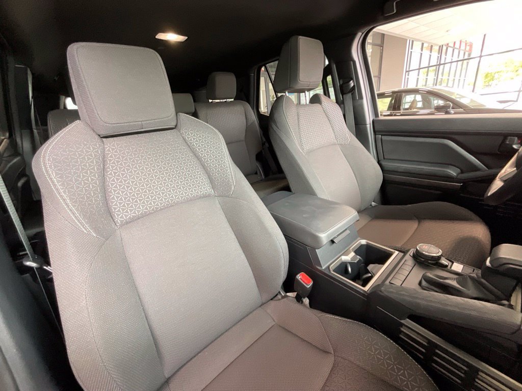 Certified 2025 Toyota 4Runner SR5 AWD/4WD image 19