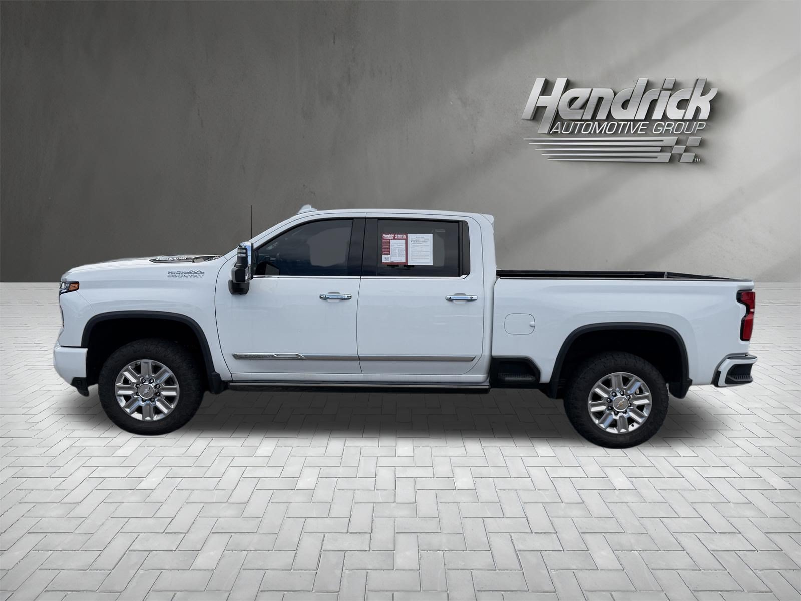 Used 2024 Chevrolet Silverado 2500 High Country w/ High Country Premium Package AWD/4WD image 7