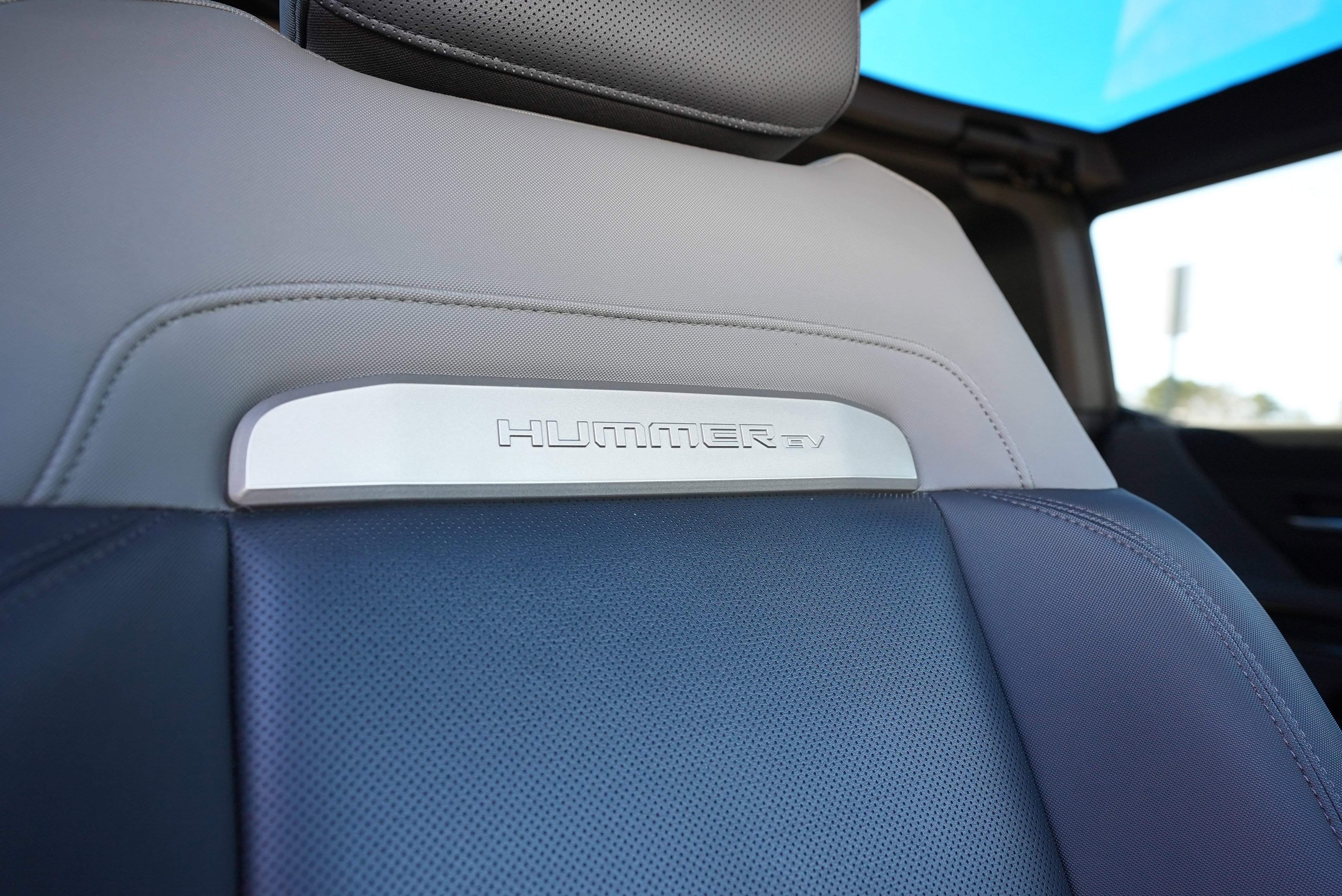 Used 2024 GMC Hummer EV 3X w/ LPO, Illumination Package image 10