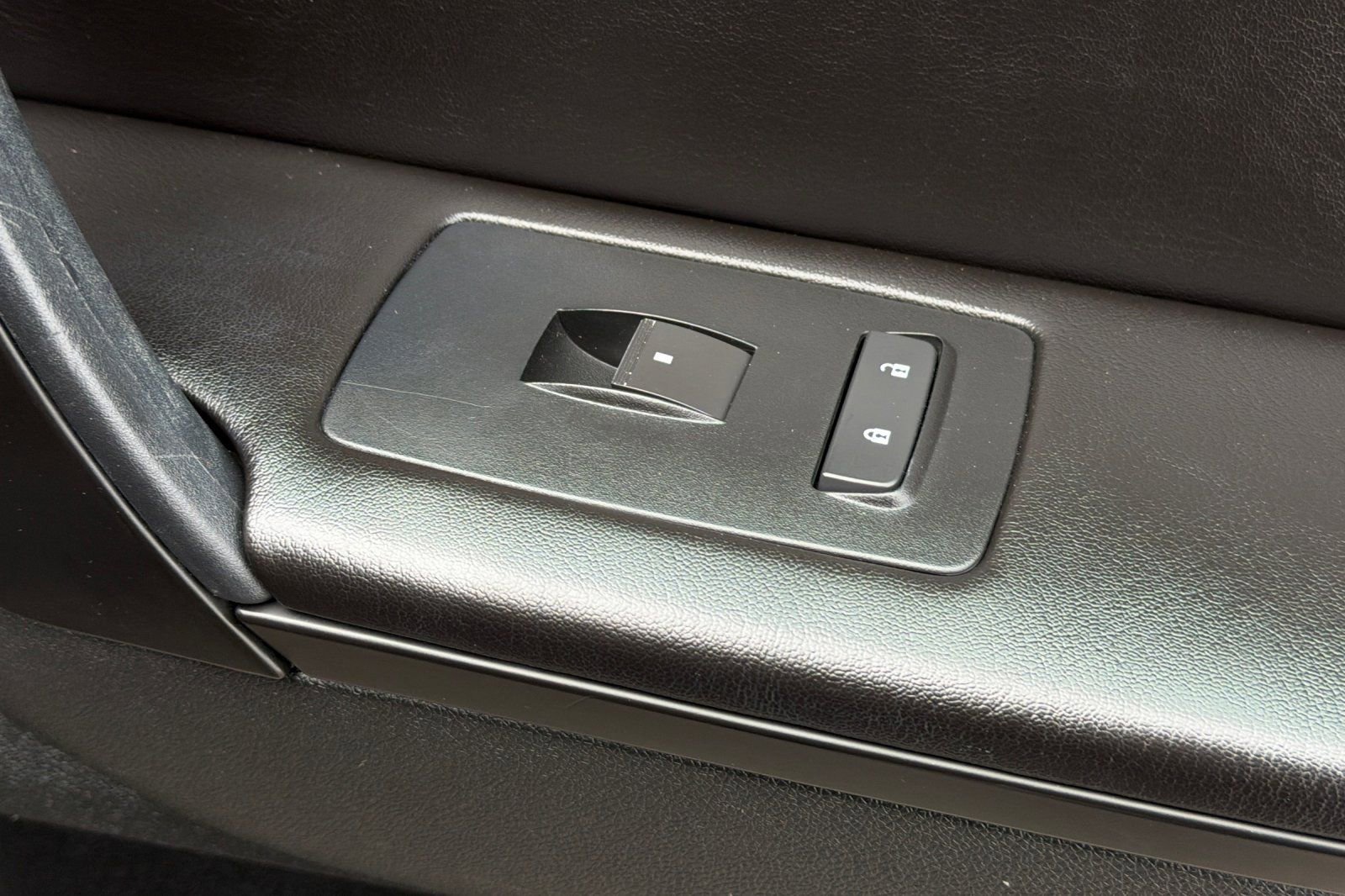 Used 2014 GMC Acadia SLE image 22