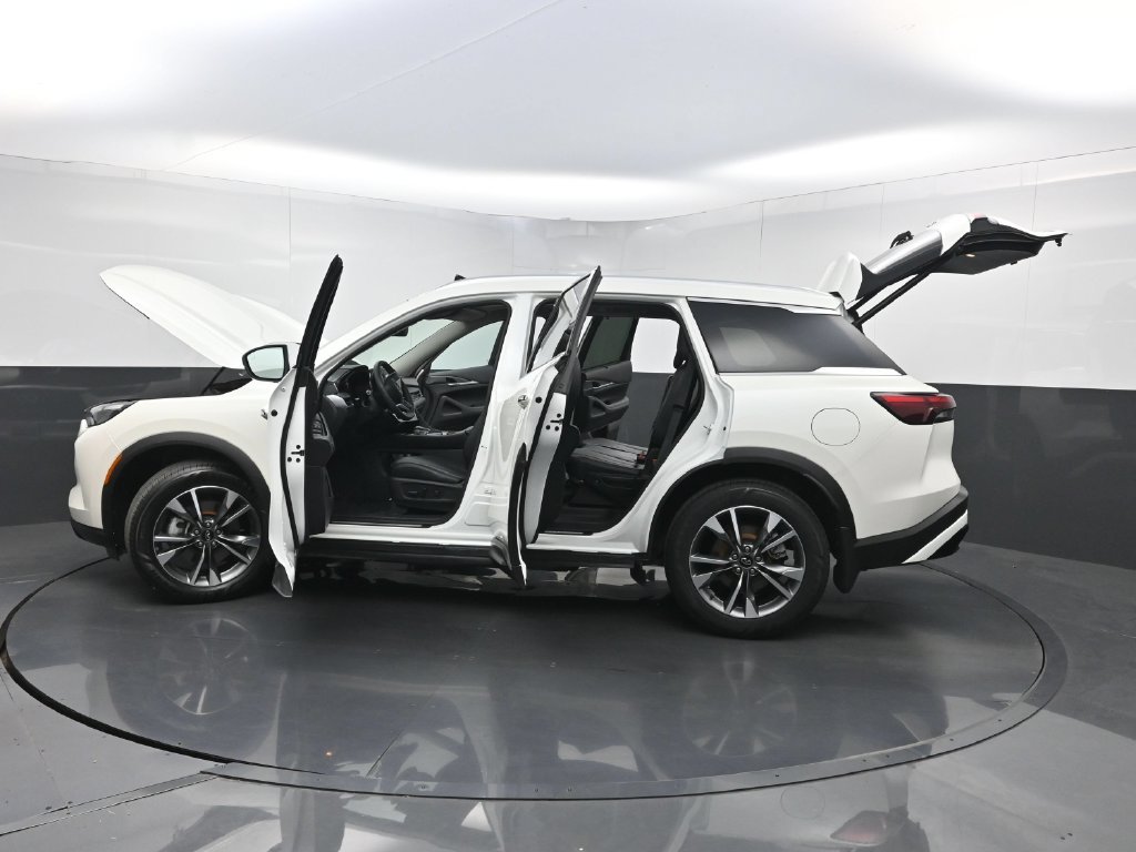 Used 2023 INFINITI QX60 Luxe FWD image 40