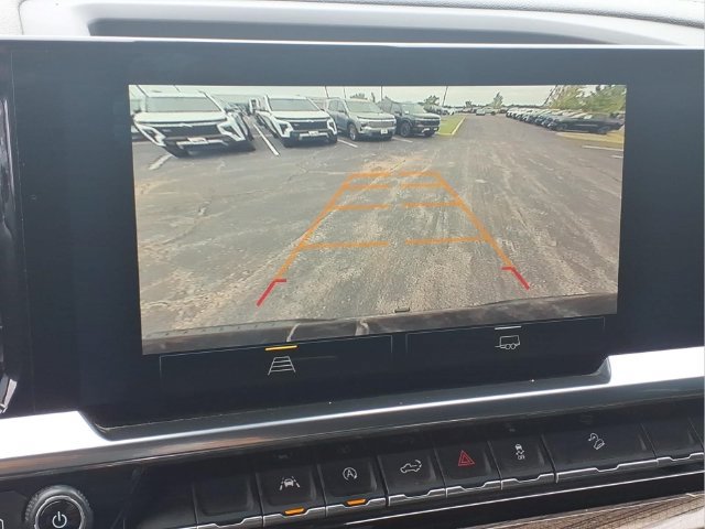 Used 2023 Chevrolet Silverado 1500 RST AWD/4WD image 6