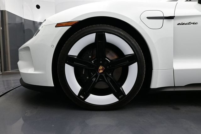 Certified 2025 Porsche Taycan AWD/4WD image 5