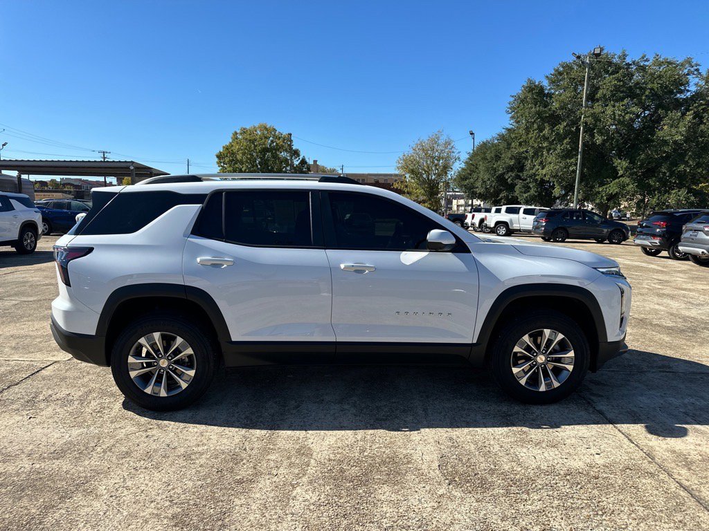 Used 2025 Chevrolet Equinox LT w/ Convenience Package II image 6
