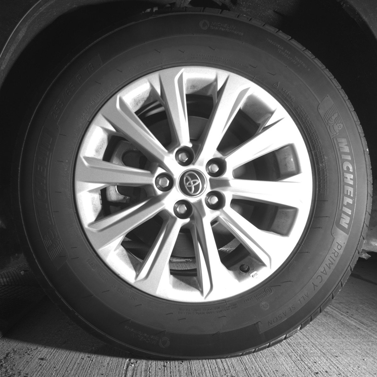 Used 2025 Toyota Grand Highlander FWD image 12