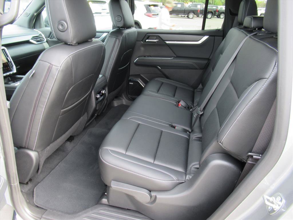 Used 2025 GMC Acadia Elevation image 31