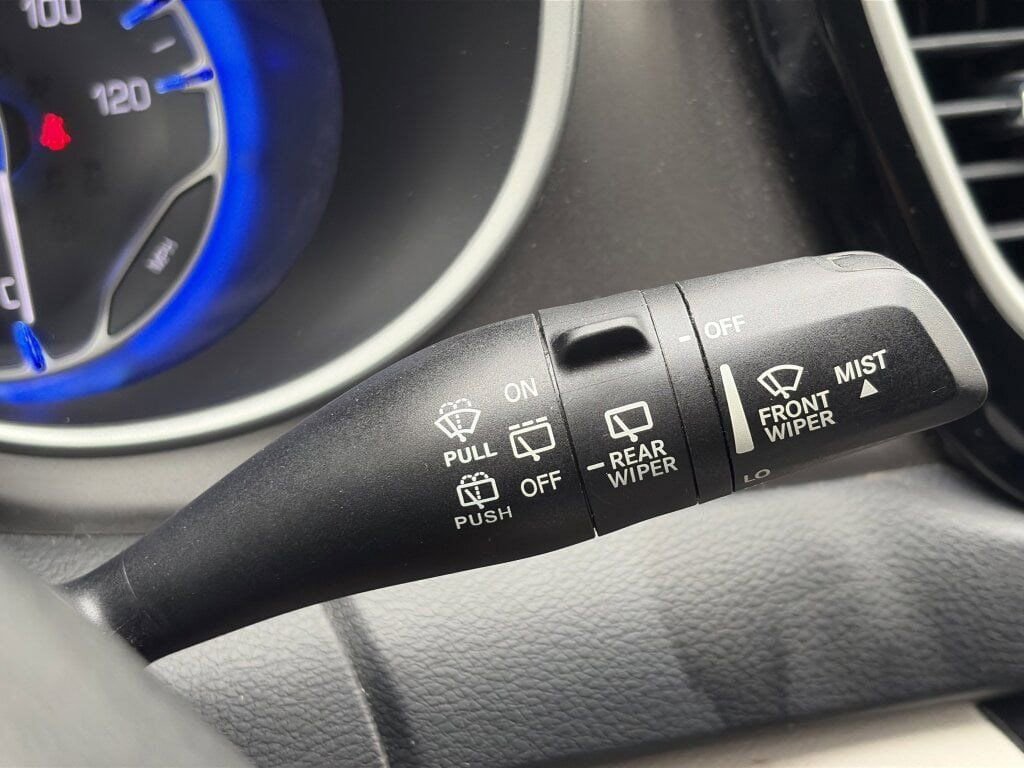 Used 2022 Chrysler Pacifica Touring-L image 21