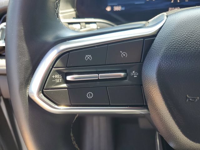Certified 2025 Chevrolet Traverse LT FWD image 29