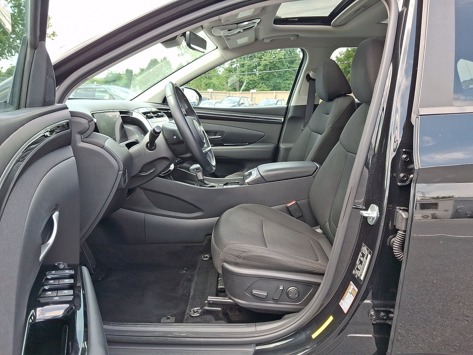 Used 2022 Hyundai Tucson SEL w/ Convenience Package AWD/4WD image 16
