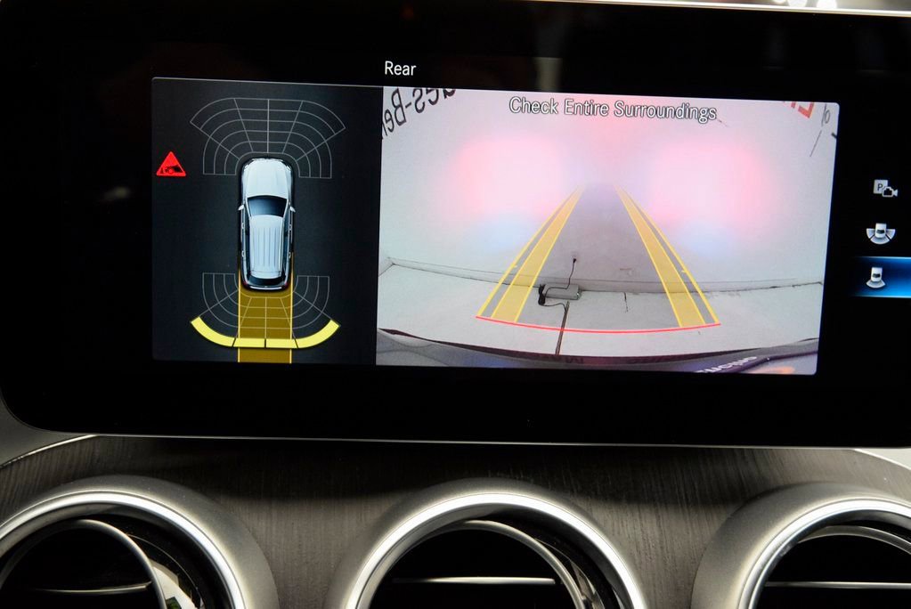 Used 2021 Mercedes-Benz GLC 300 image 28