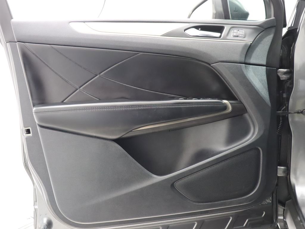 Used 2019 Lincoln MKC Reserve w/ MKC Technology Package FWD image 42