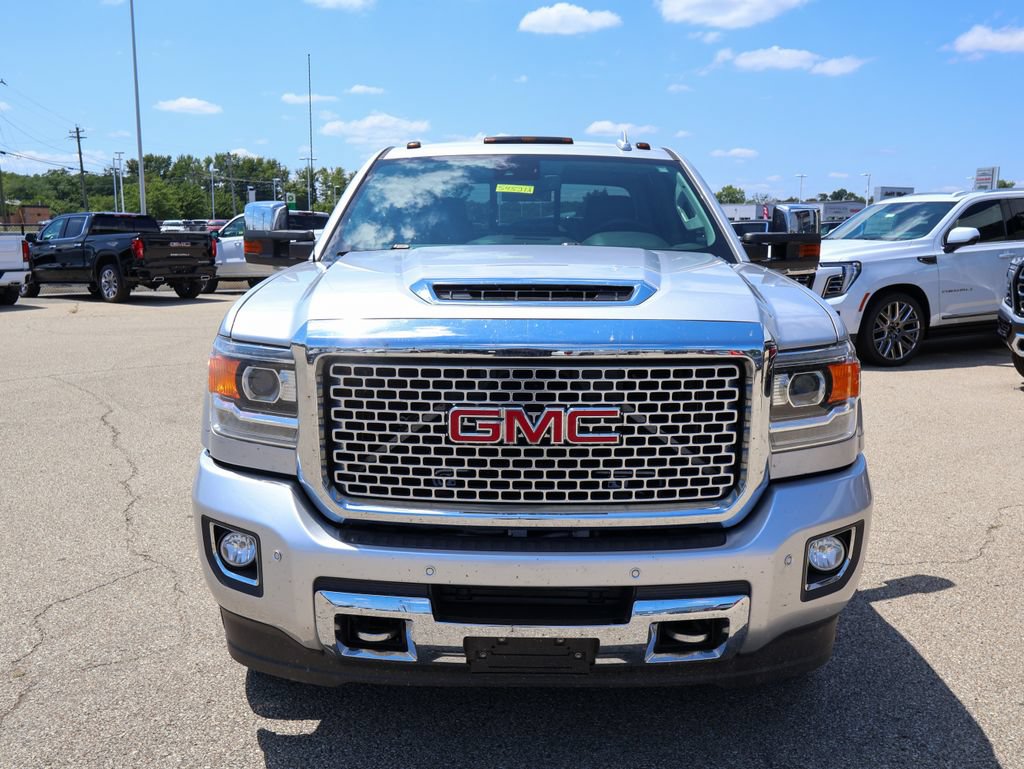 Used 2017 GMC Sierra 3500 Denali w/ Duramax Plus Package AWD/4WD image 28