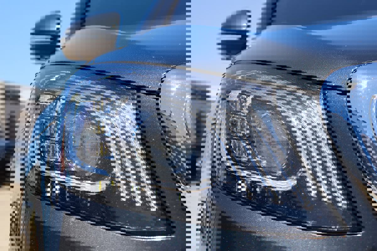 Used 2019 Mercedes-Benz S 560 Sedan w/ AMG Line Exterior image 6