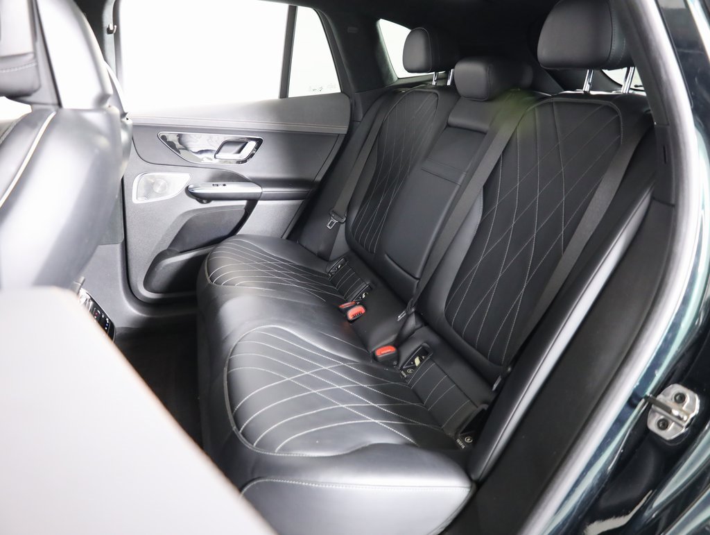 Used 2023 Mercedes-Benz EQE 500 4MATIC SUV w/ Pinnacle Trim Package image 34