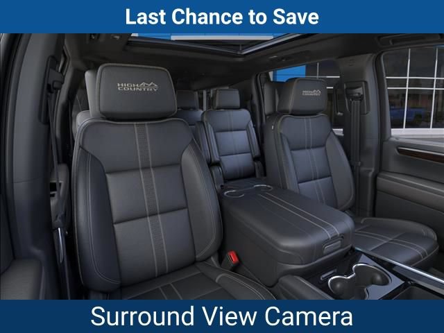 New 2025 Chevrolet Suburban High Country AWD/4WD image 18