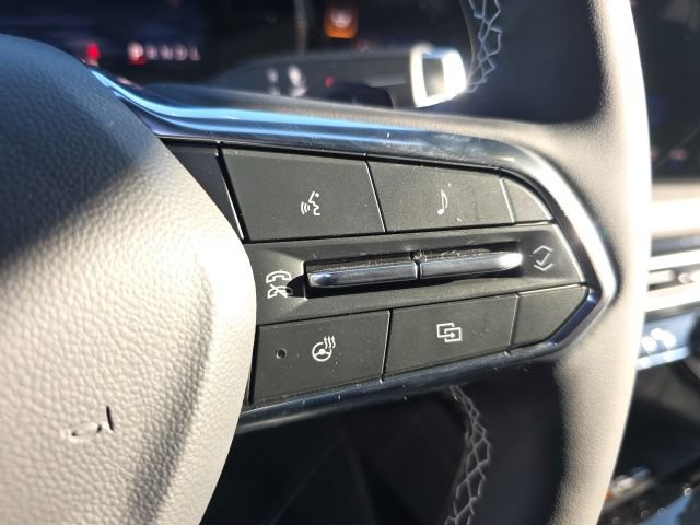 New 2027 Chevrolet Traverse LT w/ Driver Confidence Package FWD image 20