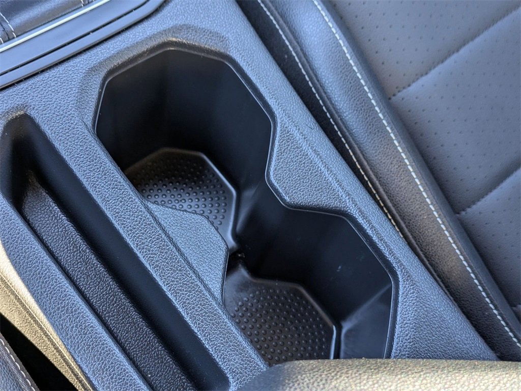 Used 2024 Volkswagen Jetta SE image 19