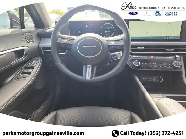 New 2025 Hyundai Sonata Limited FWD image 12
