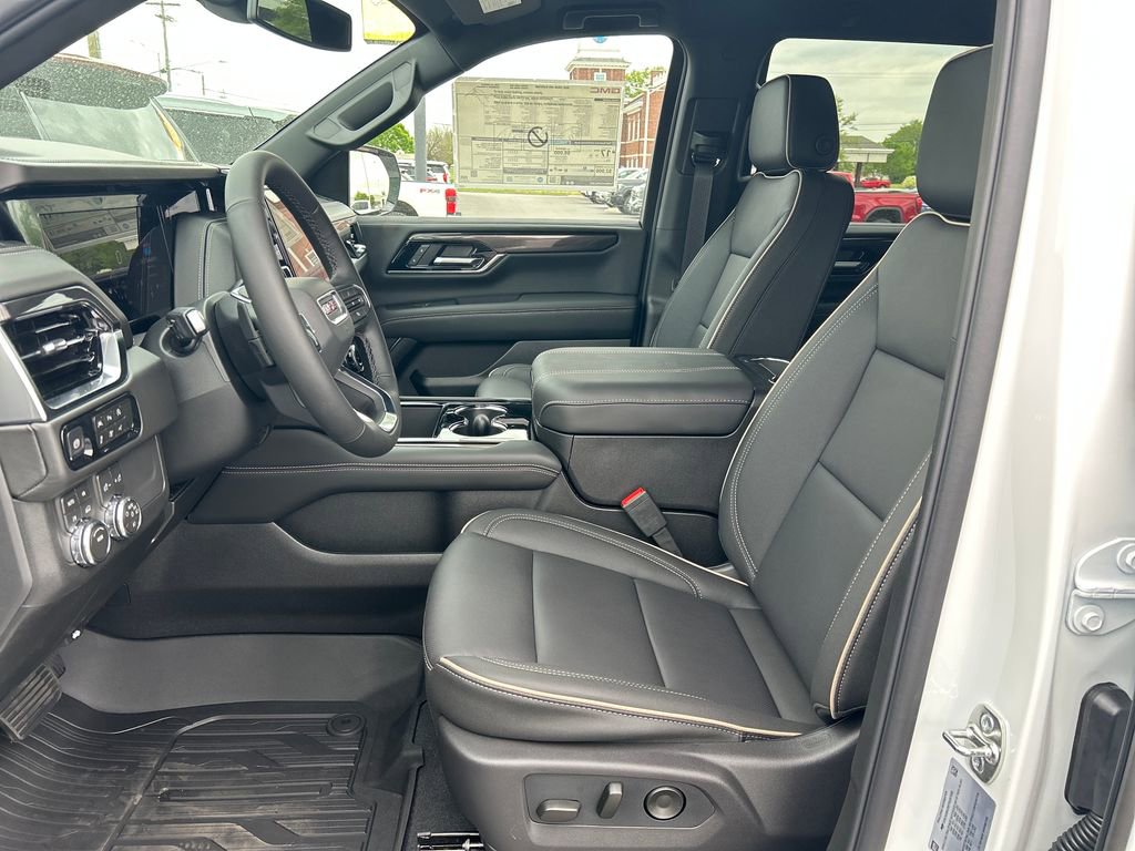 New 2026 GMC Yukon Elevation w/ LPO, Floor Liner Package AWD/4WD image 11