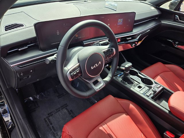 New 2027 Kia K5 GT-Line FWD image 8