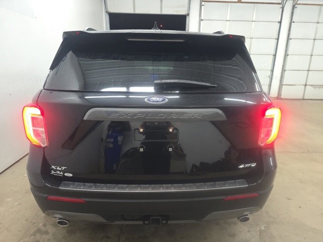 Used 2023 Ford Explorer XLT w/ Equipment Group 202A image 12