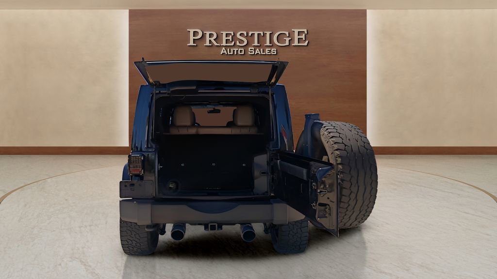 Used 2013 Jeep Wrangler Unlimited Sahara w/ Connectivity Group image 13