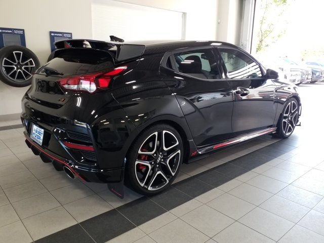 Used 2020 Hyundai Veloster N w/ Performance Package FWD image 18