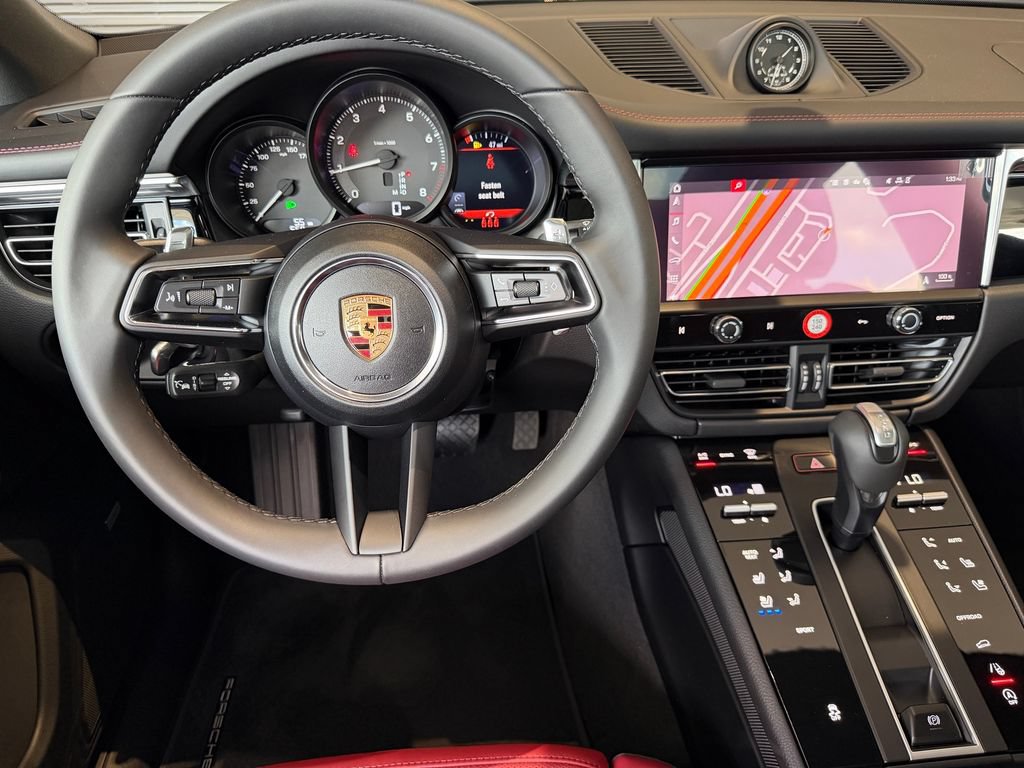 New 2026 Porsche Macan AWD/4WD image 35