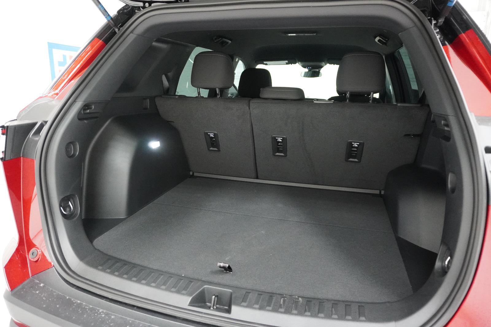 New 2026 Chevrolet Equinox LT w/ Midnight Edition image 7
