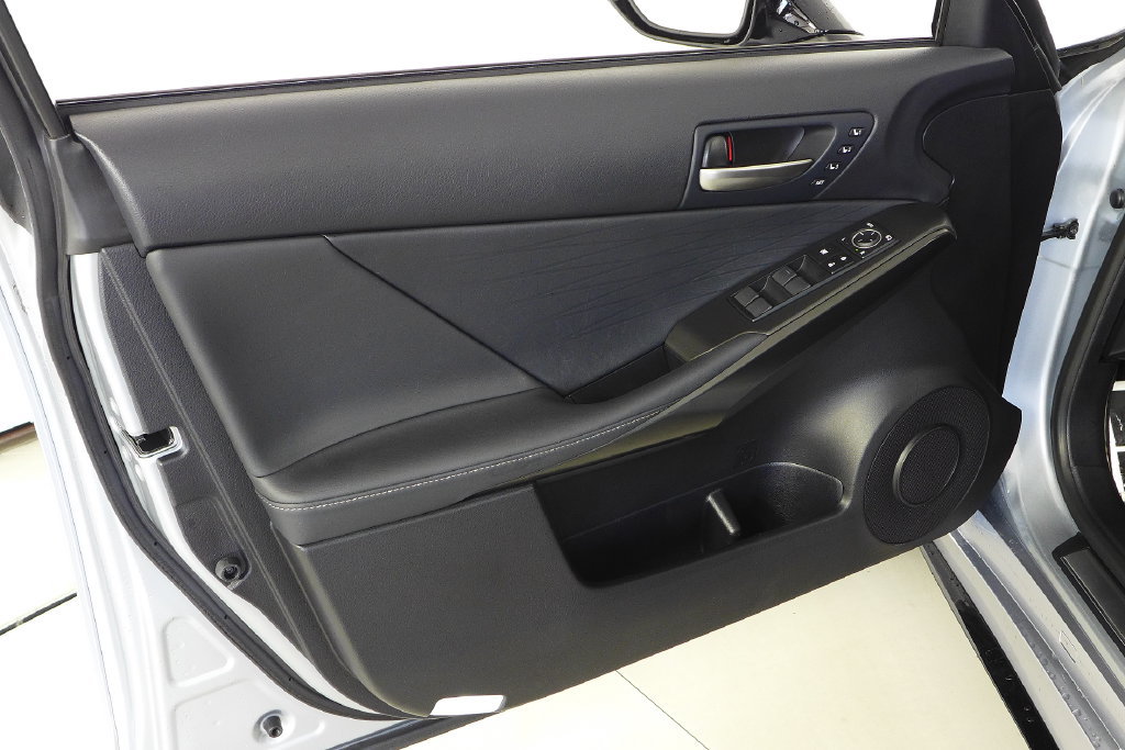 Used 2025 Lexus IS 350 F Sport w/ Navigation Package RWD image 11