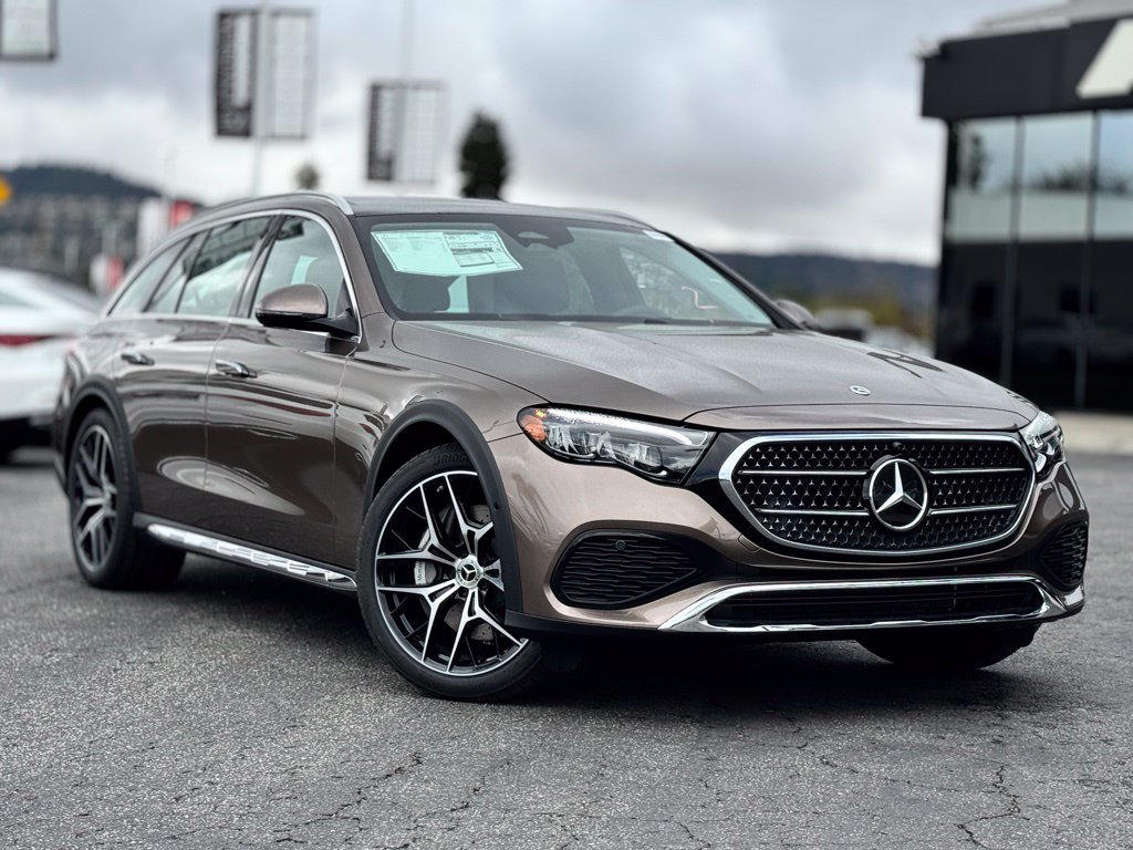 New 2025 Mercedes-Benz E 450 4MATIC All-Terrain Wagon image 2