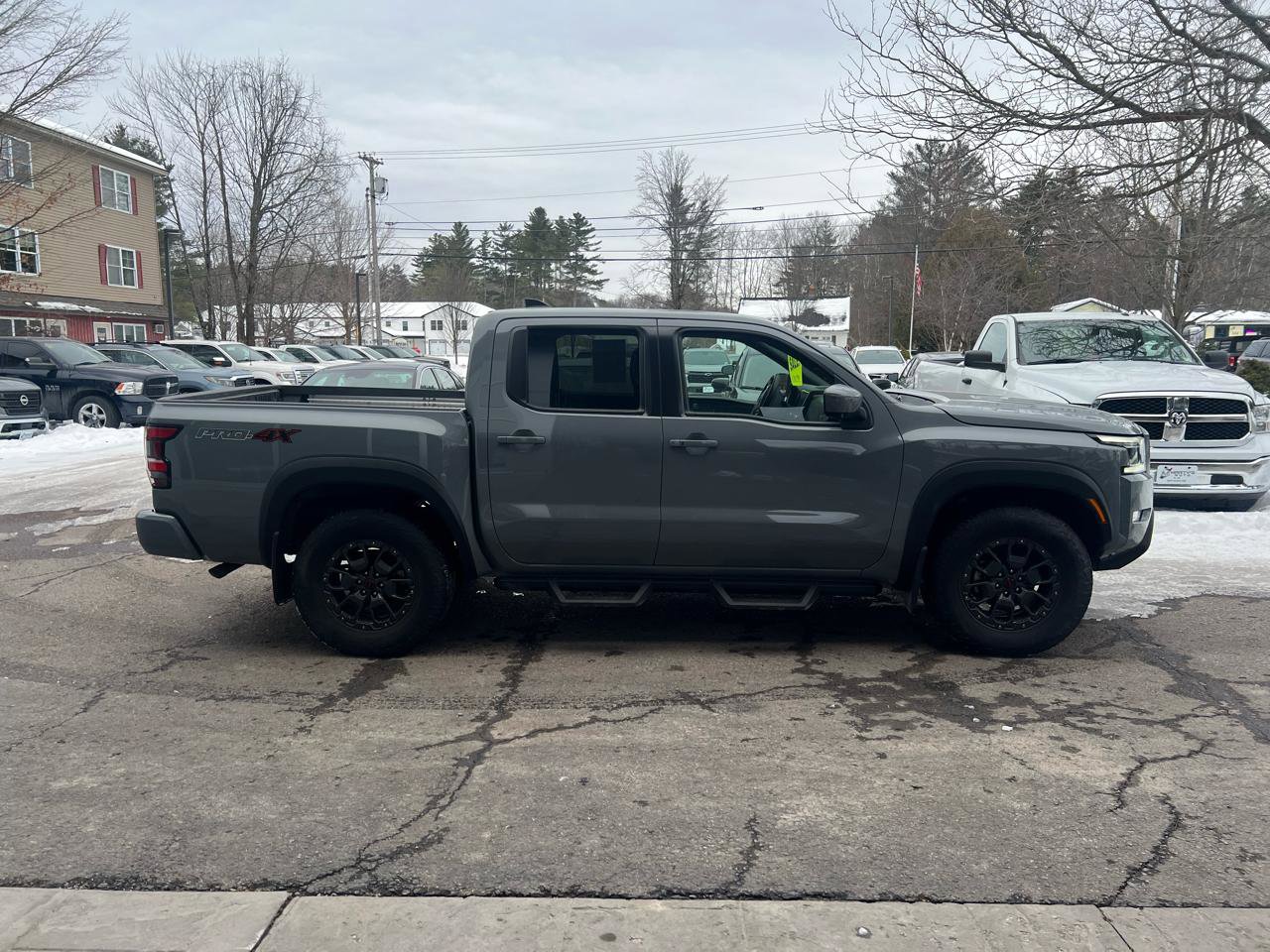 Used 2023 Nissan Frontier PRO-4X w/ Pro-4X Premium Package image 6