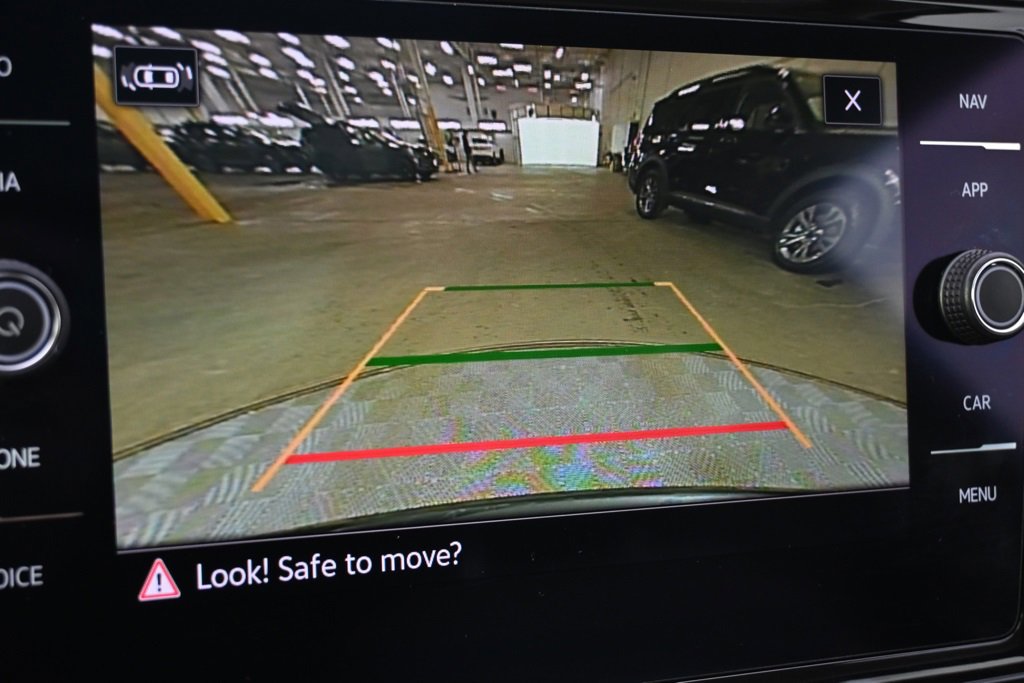 Used 2021 Volkswagen Atlas SEL Premium image 30